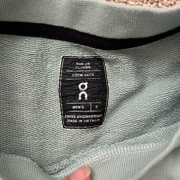 On cloud Men's Seafoam/light green Sweater size small - Picture 5 of 8